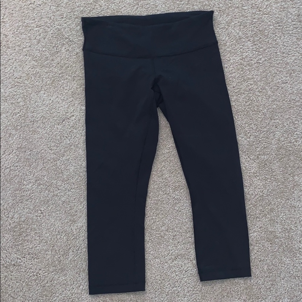 Lululemon wunder under crop black leggings
